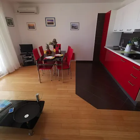 In Mit Balkon By Interhome Selce